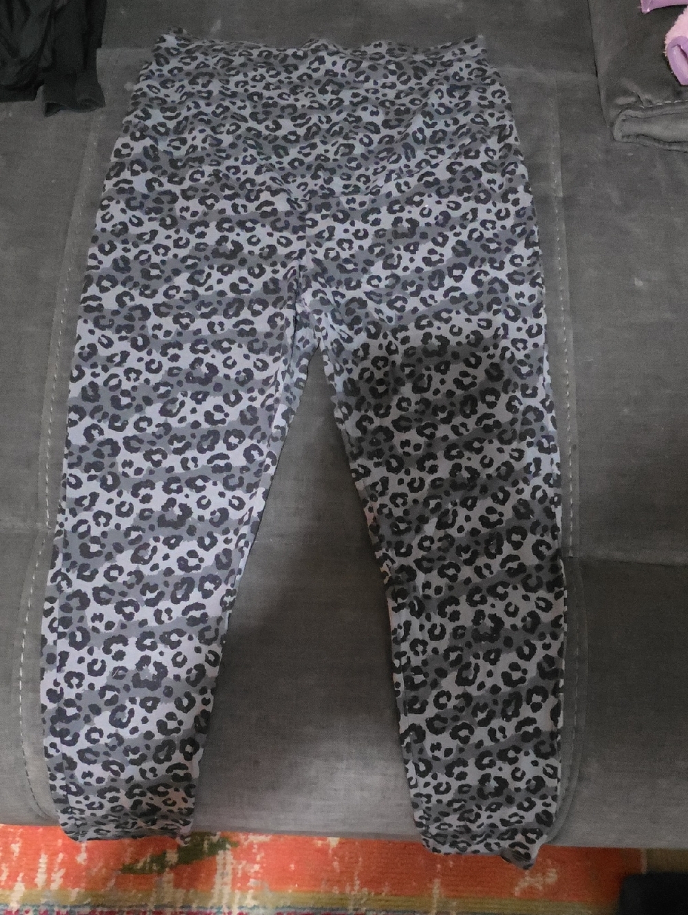 Time and Tru Grey and Black Leopard Print Leggings